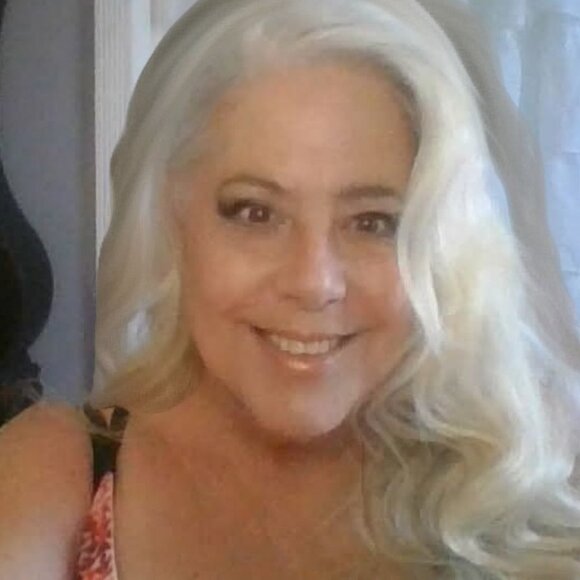 Meet your Posher, Donna - Picture 1 of 1